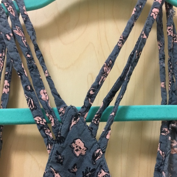 Floral tank top - Picture 4 of 4